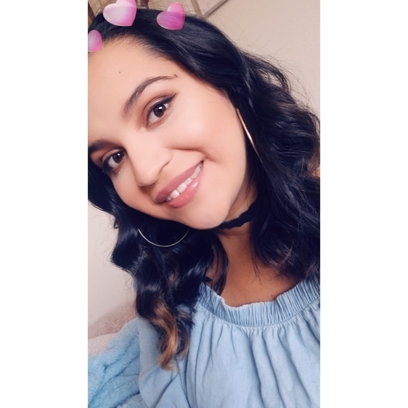 Meet your Posher, Monique - Picture 1 of 1